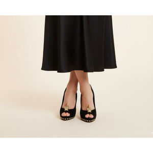 Skull Suede Pumps - Black